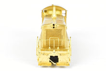 Load image into Gallery viewer, HO Brass Oriental Limited Various Roads EMD SW-9 1200 HP Switcher