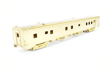 Load image into Gallery viewer, HO Brass Oriental Limited NP - Northern Pacific North Coast Limited Mail-Dorm #425 w/o Skirts