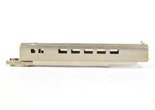 Load image into Gallery viewer, HO Brass NPP - Nickel Plate Products CB&Q - Burlington Route Pioneer Zephyr Coach 500 Add-On