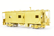 Load image into Gallery viewer, HO Brass OMI - Overland Models, Inc. D&H - Delaware & Hudson Bay Window Caboose #35816 (Ex. C 371-380)