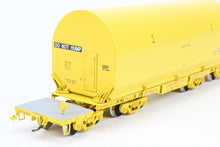 Load image into Gallery viewer, HO Brass CON OMI - Overland Models, Inc. UP - Union Pacific NASA Shuttle Solid Rocket Motor Rail Car Factory Painted No. 50024