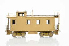 Load image into Gallery viewer, HO Brass Oriental Limited GN - Great Northern 25 Foot Caboose