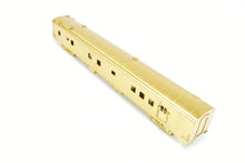 Load image into Gallery viewer, HO Brass Oriental Limited NP - Northern Pacific North Coast Limited Mail-Dorm #425 w/o Skirts