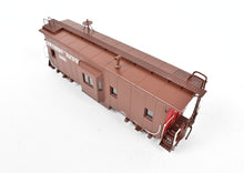 Load image into Gallery viewer, HO Brass CIL - Challenger Imports SP - Southern Pacific Bay Window Riveted Steel Caboose Class C-30-4 FP No. 1264