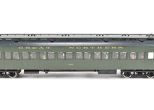 Load image into Gallery viewer, O Brass CON Oriental Limited GN - Great Northern H.W Empire Builder Second Class Coach 646-667 CP #653