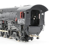 Load image into Gallery viewer, HO Brass CON Key Imports SP - Southern Pacific MT-4 4-8-2 Semi-Streamlined Mountain Pro-Painted by Hal Maynard No. 4357