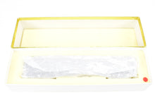 Load image into Gallery viewer, O Brass CON Oriental Limited GN - Great Northern H.W Empire Builder Second Class Coach 646-667 CP #653