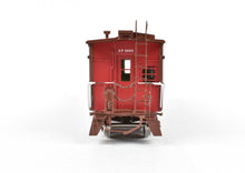 Load image into Gallery viewer, HO Brass CIL - Challenger Imports SP - Southern Pacific Bay Window Riveted Steel Caboose Class C-30-4 FP No. 1264
