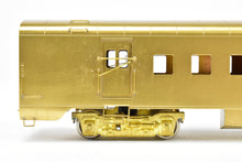 Load image into Gallery viewer, HO Brass Oriental Limited NP - Northern Pacific North Coast Limited Mail-Dorm #425 w/o Skirts