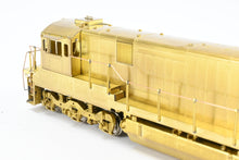 Load image into Gallery viewer, HO Brass OMI - Overland Models Inc. BN - Burlington Northern or ATSF - Santa Fe GE C30-7 Four Window Cab w/Anticlimber
