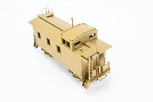 Load image into Gallery viewer, HO Brass Oriental Limited GN - Great Northern 25 Foot Caboose