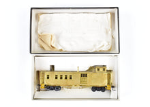 Load image into Gallery viewer, HO Brass CON Hallmark Models SSW - Cotton Belt 2300 Class Caboose