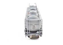 Load image into Gallery viewer, HO Brass NorthWest Short Line Jones & Laughlin 20,000 Gallon 3 Dome Tank Car CP ReBoxx