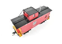 Load image into Gallery viewer, HO Brass OMI - Overland Models, Inc. Soo - Soo Line Shorty Wood Sheath Caboose FP No. 293