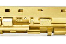 Load image into Gallery viewer, HO Brass Oriental Limited NP - Northern Pacific North Coast Limited Mail-Dorm #425 w/o Skirts