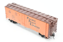 Load image into Gallery viewer, O Brass PSC - Precision Scale Co. PFE - Pacific Fruit Express 40’ Steel Reefer with Wood Roof Walk Circa 1945 CP No. 45885