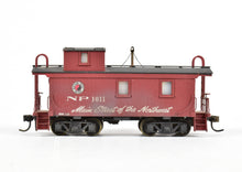 Load image into Gallery viewer, HO Brass NWSL - NorthWest Short Line NP - Northern Pacific Wood Sided Caboose Custom Painted No. 1611