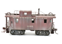 Load image into Gallery viewer, HO Brass PFM - United NP - Northern Pacific Wood Caboose Custom Painted