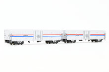 Load image into Gallery viewer, N Kato 106-3506 Amtrak Material Handling Car 2-Pack Phase III Set C-2 Nos. 1508 and 1553