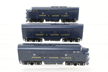 Load image into Gallery viewer, HO Stewart Hobbies C&EI – Chicago & Eastern Illinois EMD F3A/F3B/F3A Phase II Set w/ SoundTraxx Tsunami DCC and Sound