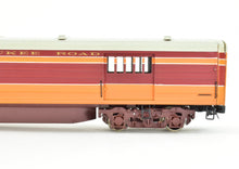 Load image into Gallery viewer, HO Brass CON PSC - Precision Scale Co. Milwaukee Road 1939 Hiawatha 60' Express Baggage Factory Painted