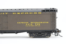 Load image into Gallery viewer, HO Brass WP Car Corp. PFE - Pacific Fruit Express Express Reefer 1940s Version Factory Painted No. 726