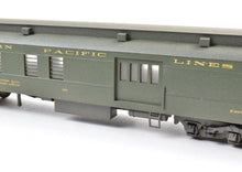 Load image into Gallery viewer, HO Brass Lambert SP - Southern Pacific Heavyweight Combine Baggage RPO Central Valley Trucks