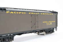 Load image into Gallery viewer, HO Brass WP Car Corp. PFE - Pacific Fruit Express Express Reefer 1940s Version Factory Painted No. 726