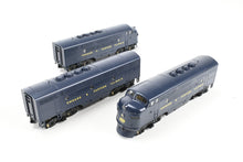 Load image into Gallery viewer, HO Stewart Hobbies C&EI – Chicago & Eastern Illinois EMD F3A/F3B/F3A Phase II Set w/ SoundTraxx Tsunami DCC and Sound