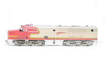 Load image into Gallery viewer, HO Brass Oriental Limited ATSF – Santa Fe ALCo PA-1 Custom Painted & Weathered No. 67