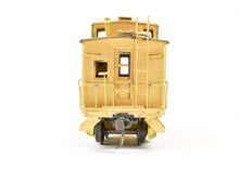 Load image into Gallery viewer, HO Brass Balboa SP - Southern Pacific C-40 Steel Caboose
