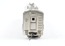 Load image into Gallery viewer, HO Brass Oriental Limited CB&Q - Burlington Route EMD E9A 2000 HP Factory Plated