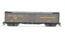 Load image into Gallery viewer, HO Brass WP Car Corp. PFE - Pacific Fruit Express Express Reefer 1950s Version Factory Painted No. 745