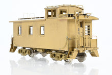 Load image into Gallery viewer, HO Brass Oriental Limited GN - Great Northern 25 Foot Caboose