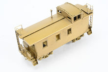 Load image into Gallery viewer, HO Brass Oriental Limited GN - Great Northern 25 Foot Caboose