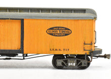 Load image into Gallery viewer, HO La Belle Woodworking ITS - Illinois Terminal System Freight/Baggage Trailer Built and Painted #717