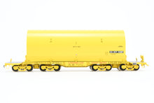Load image into Gallery viewer, HO Brass CON OMI - Overland Models, Inc. UP - Union Pacific NASA Shuttle Solid Rocket Motor Rail Car Factory Painted No. 50010