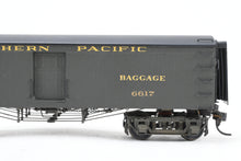 Load image into Gallery viewer, HO Brass Beaver Creek SP - Southern Pacific Silk and Tea Car FP No. 6617 REBOXX