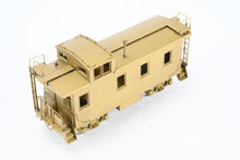 Load image into Gallery viewer, HO Brass Oriental Limited GN - Great Northern 25 Foot Caboose