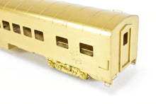 Load image into Gallery viewer, HO Brass Oriental Limited NP - Northern Pacific North Coast Limited 56-Seat Coach #500 w/o Skirts