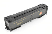 Load image into Gallery viewer, HO Brass Shoreham Shops GN - Great Northern 50 Foot Express Reefer FP #2116