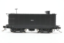 Load image into Gallery viewer, HO Brass W&R Enterprises NP - Northern Pacific Auxiliary Tender with High Water Hatch Factory Painted No. 919