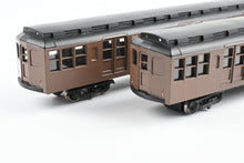 Load image into Gallery viewer, HO Q Car Company BMT – Brooklyn-Manhattan Transit Corporation 2500-2599 Series Cars 2-Pack Custom Built and Painted in REBOXX