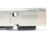 Load image into Gallery viewer, HO Brass NPP - Nickel Plate Products CB&Q - Burlington Route WP & D&RGW California Zephyr Dome-Observation Baggage Set