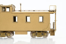 Load image into Gallery viewer, HO Brass Oriental Limited GN - Great Northern 25 Foot Caboose