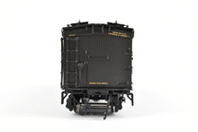 Load image into Gallery viewer, HO Brass Shoreham Shops GN - Great Northern 50 Foot Express Reefer FP #2116
