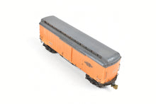 Load image into Gallery viewer, HO La Belle Woodworking IT - Illinois Terminal Freight/Baggage Trailer Built and Painted #480