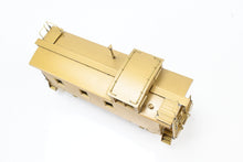 Load image into Gallery viewer, HO Brass Oriental Limited GN - Great Northern 25 Foot Caboose
