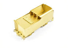 Load image into Gallery viewer, HO Brass NPP - Nickel Plate Products C&NW - Chicago & North Western Class E 4-6-2 Pacific