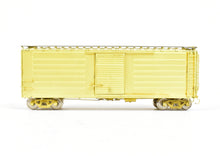 Load image into Gallery viewer, HO Brass NJ International MILW - Milwaukee Road Ribbed Boxcar 40' Single Door